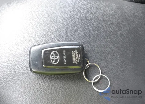 2023 Toyota Rav4 Xle from USA, damaged, VIN 2T3W1RFV2PC250927